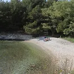 With Parking Space Pinezici, Krk - 5319 דירה Pinezići