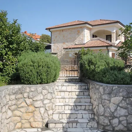With Parking Space Pinezici, Krk - 5319 דירה Pinezići